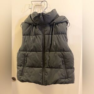 Zara Black Quilted Hooded Puffer Vest